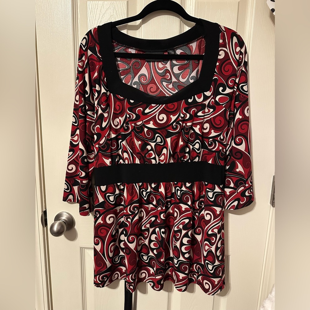 Women’s plus size Red and Black Patterned Top